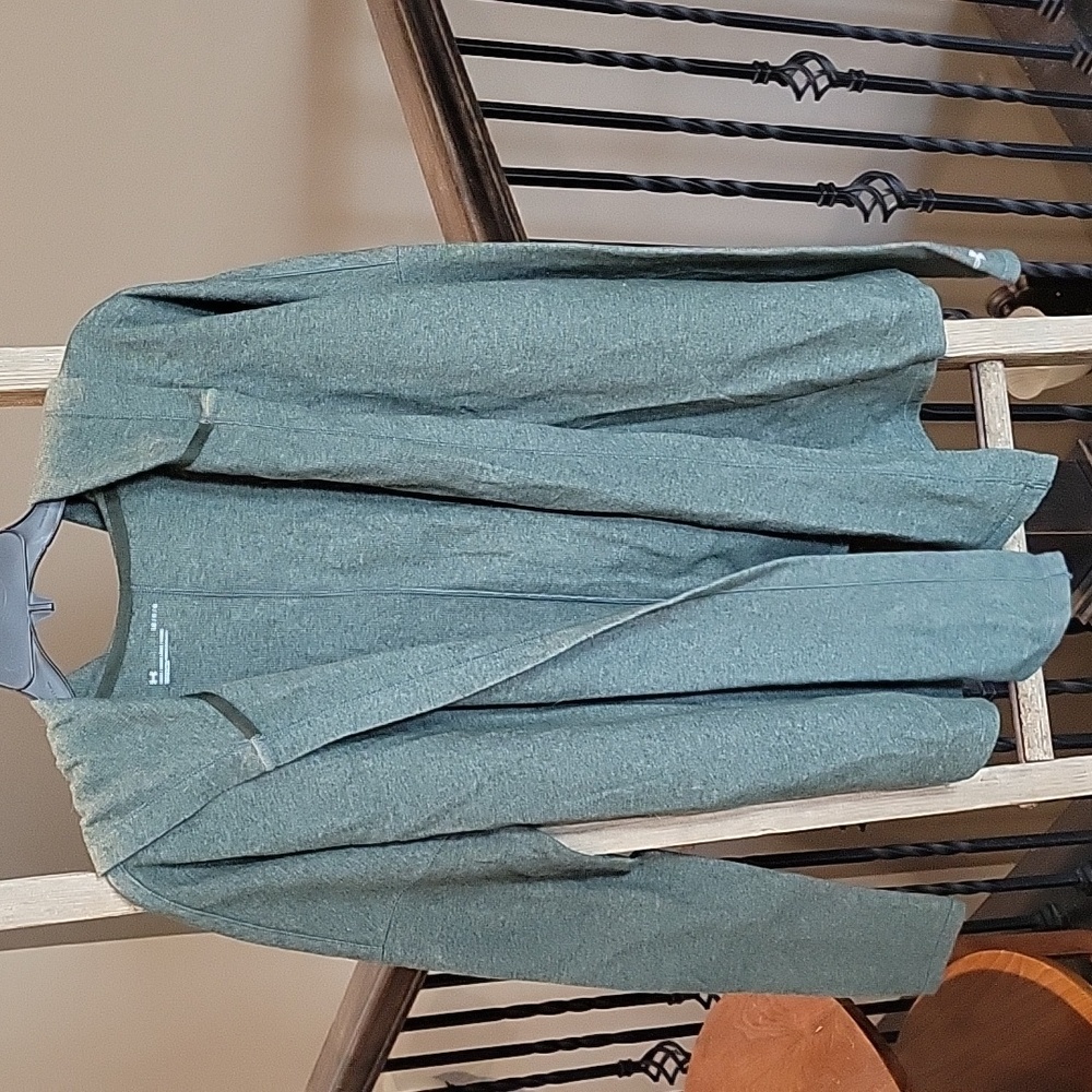 UA Wrap / Sweater